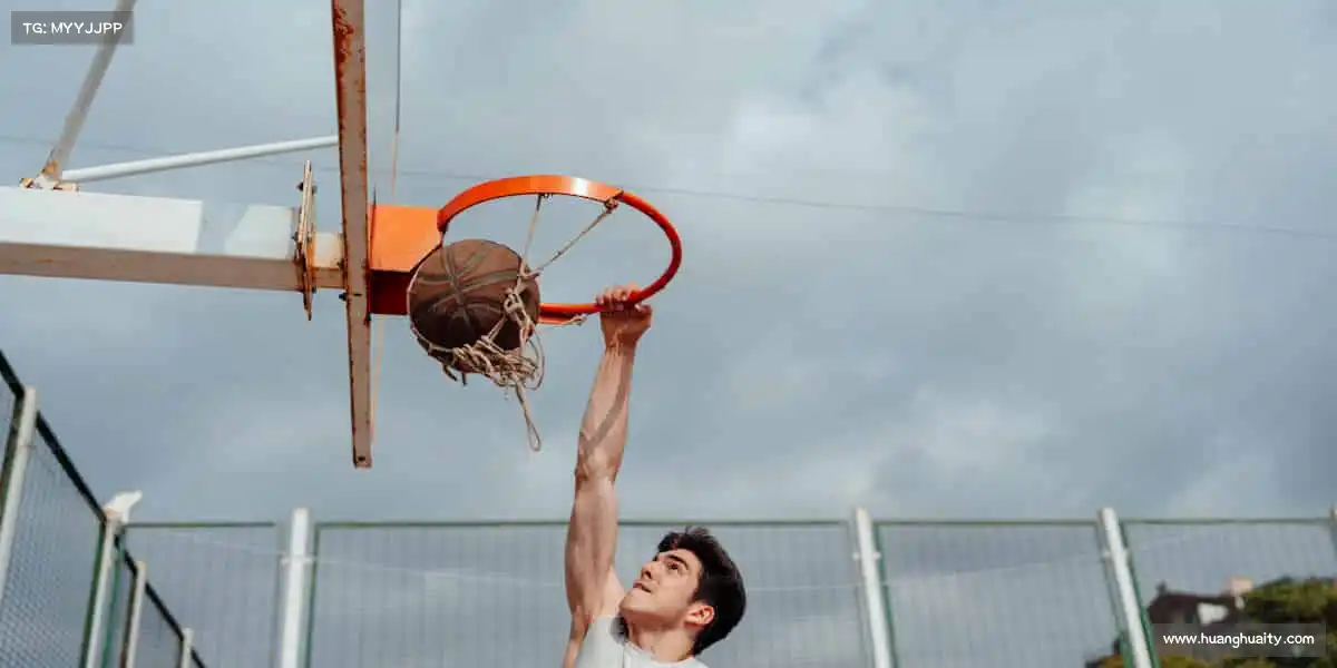 <strong>壹号娱乐</strong>⚽️足球转动梦想，脚下每一步都是通往胜利的方向！